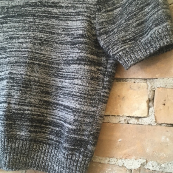 Cropped Knit Top - Picture 5 of 5